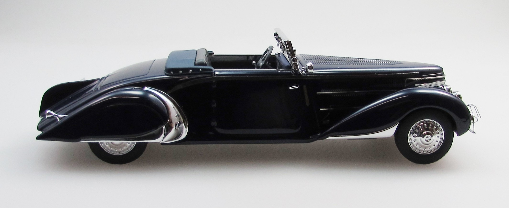 Delage D8-85 Clabot par Chapron 1935 fermée (Esval) 1/43e