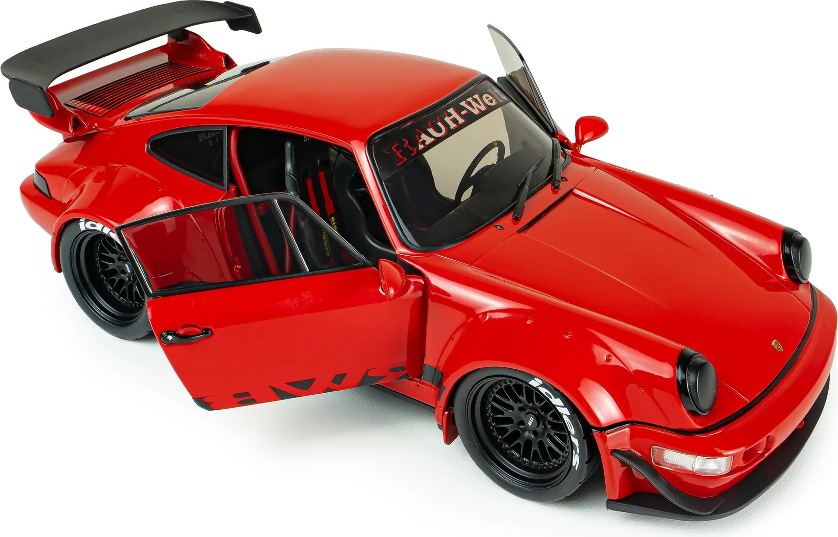 2015 RWB Bodykit Sema Show Red 1:18 by Solido