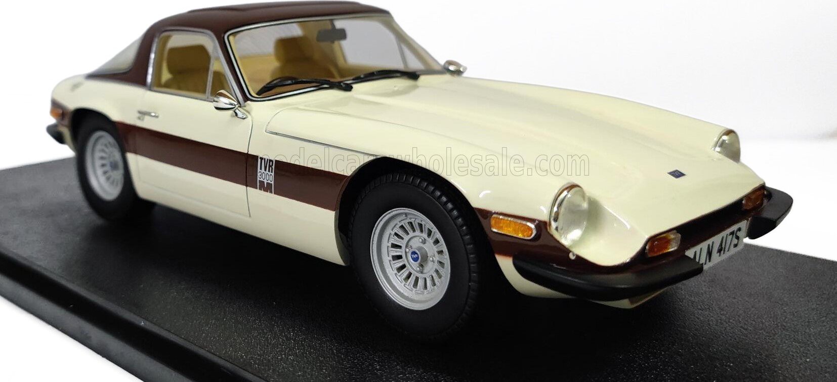 1973 TVR 3000M Cream/Brown in 1:18 scale by Cult Models